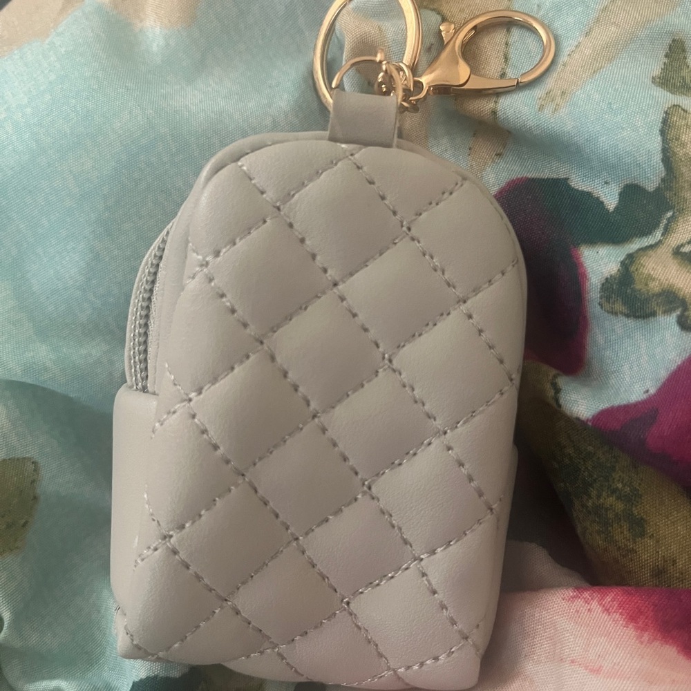 Mini Quilted Backpack Keychain - Picture 3 of 4